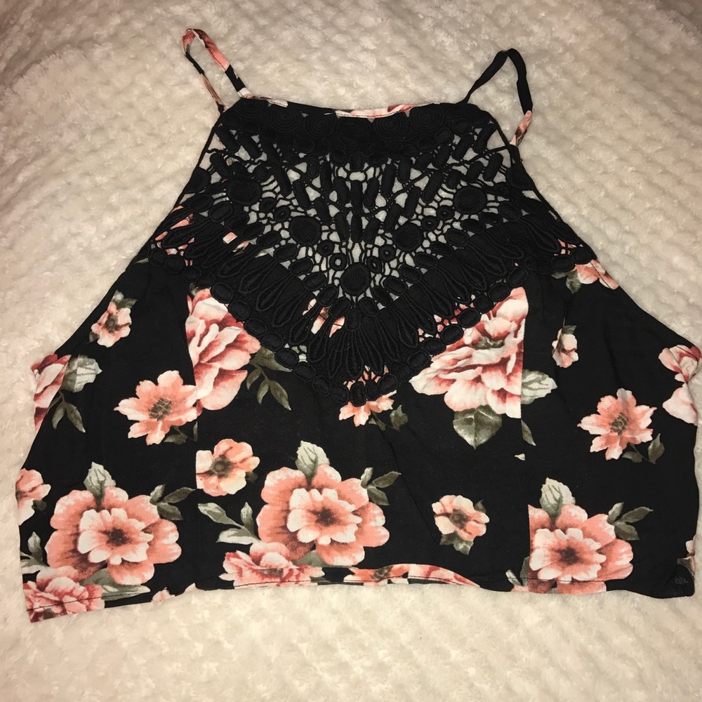Crop Top - Picture 2 of 3